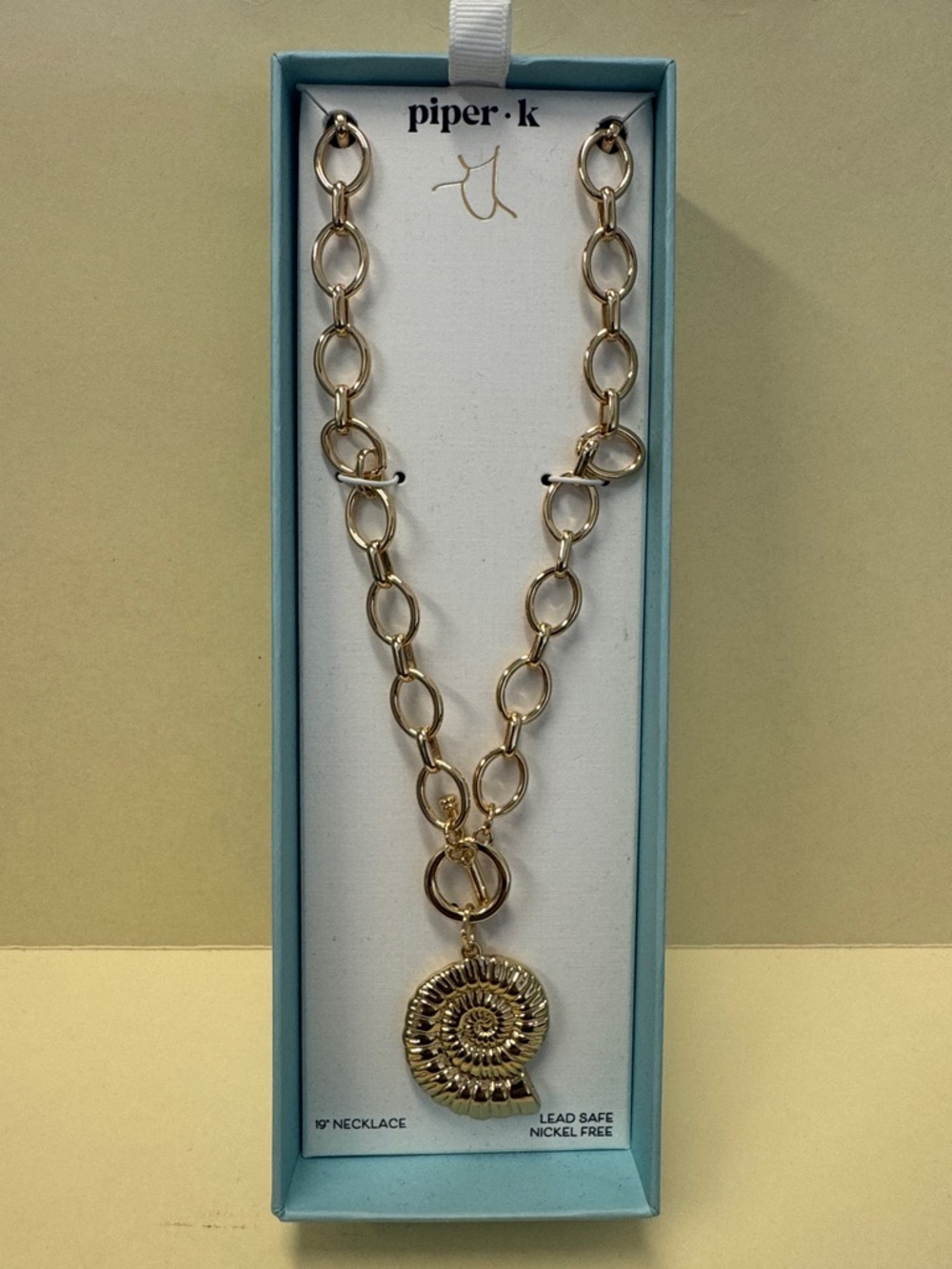PIPER K Gold Tone Toggle Necklace with Shell Pendant 19” $75 NIB